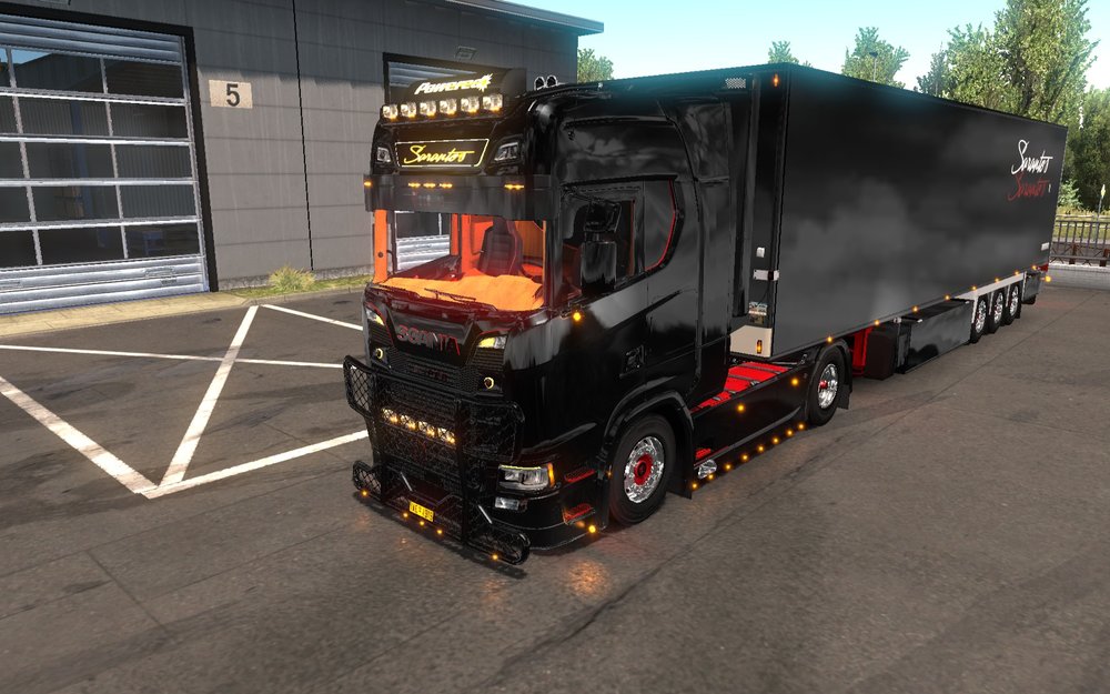 ets2_20190813_091747_00-ConvertImage.jpg