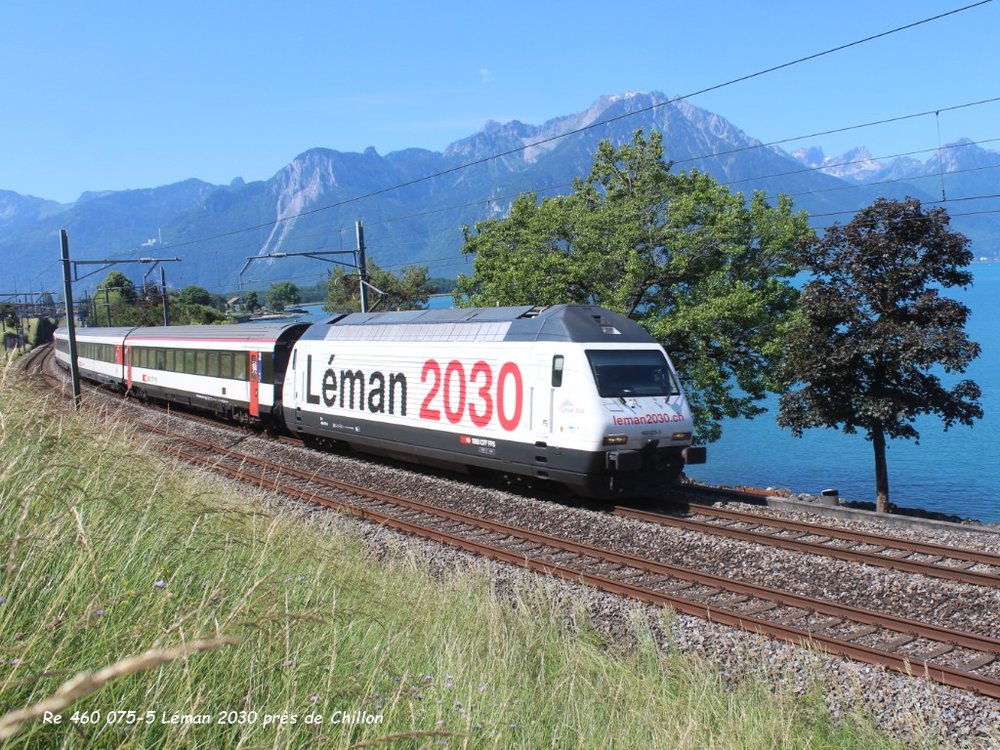 Re 460 075-5 Léman 2030 près de Chillon .jpg