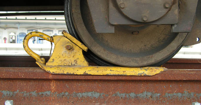 Le Patin De Frein Ferroviaire.jpg