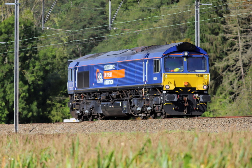 Class 66 PB15 HSL Belgium 006 20230922 IMG_1939.JPG