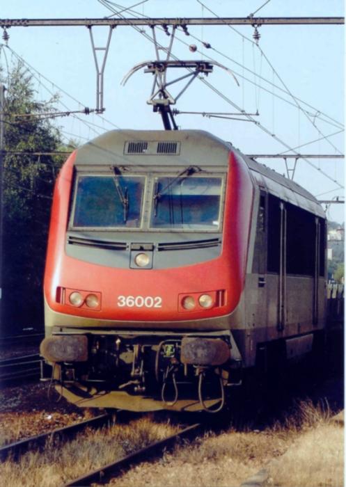 BB36002_Station_Sambre_Marchienne_au_Pont.JPG